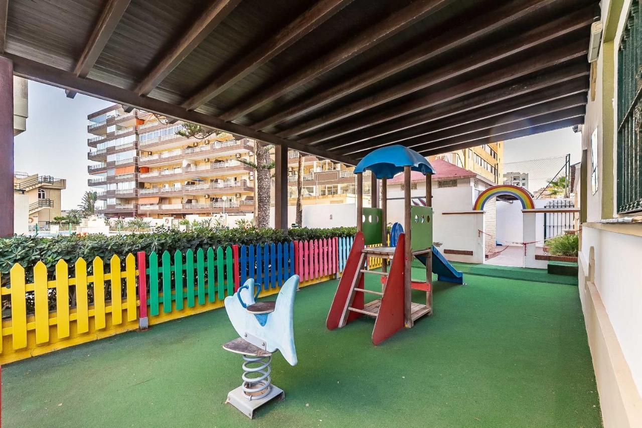 76-Lovely Beach Front Apartment In 푸엔히롤라 외부 사진