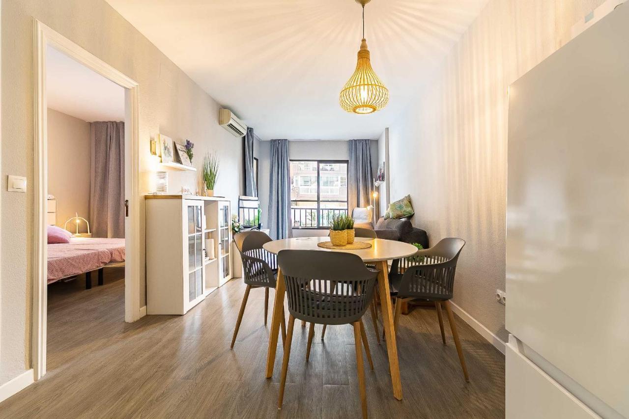76-Lovely Beach Front Apartment In 푸엔히롤라 외부 사진