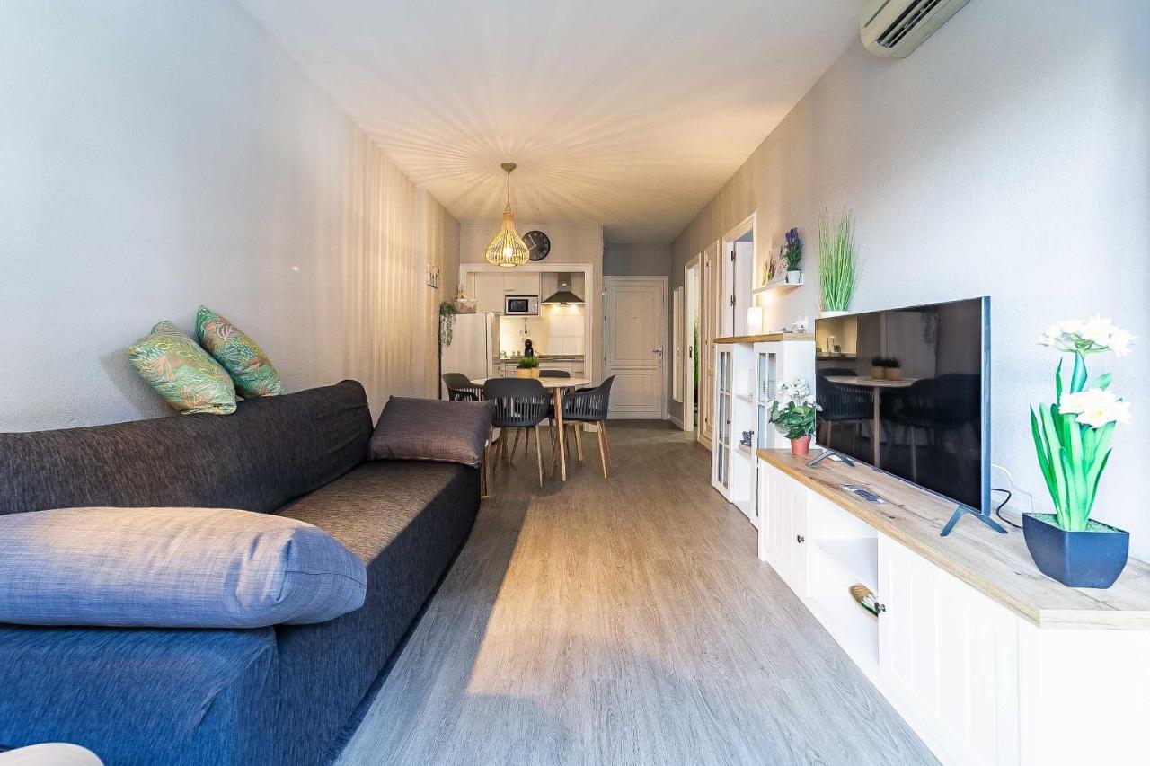 76-Lovely Beach Front Apartment In 푸엔히롤라 외부 사진
