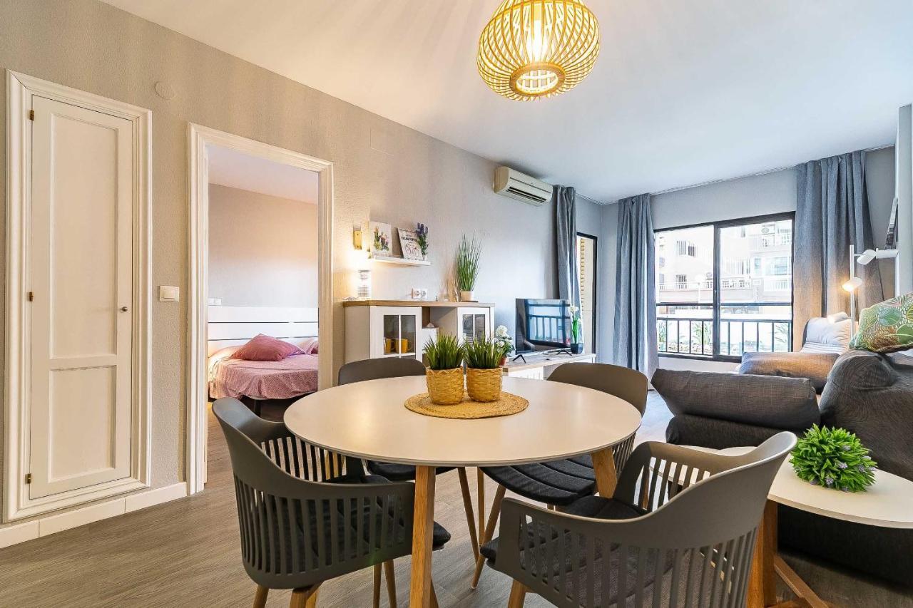 76-Lovely Beach Front Apartment In 푸엔히롤라 외부 사진